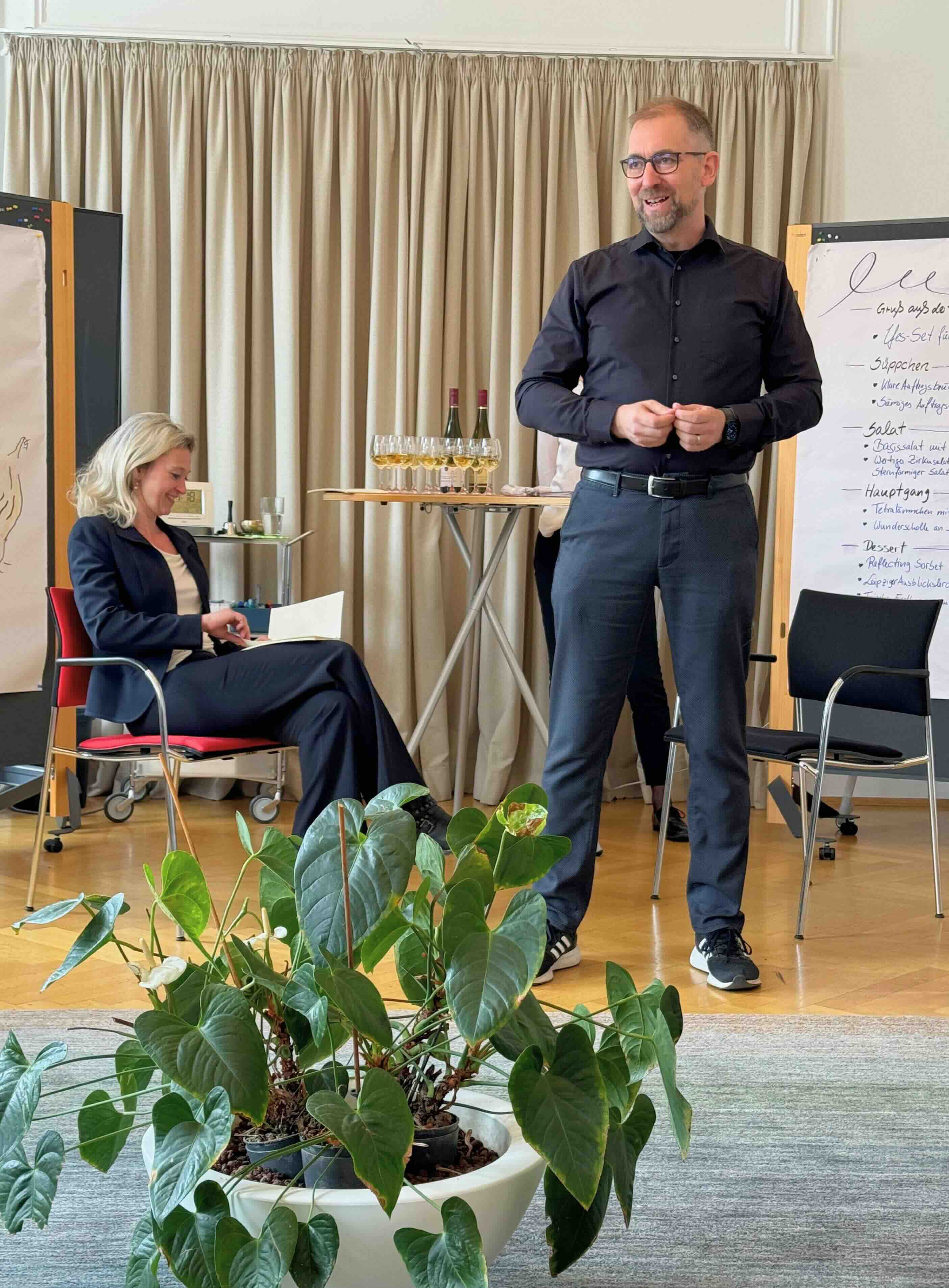 Führungskräfte im Seminar Systemisch Führen an der ABIS Akademie Leipzig